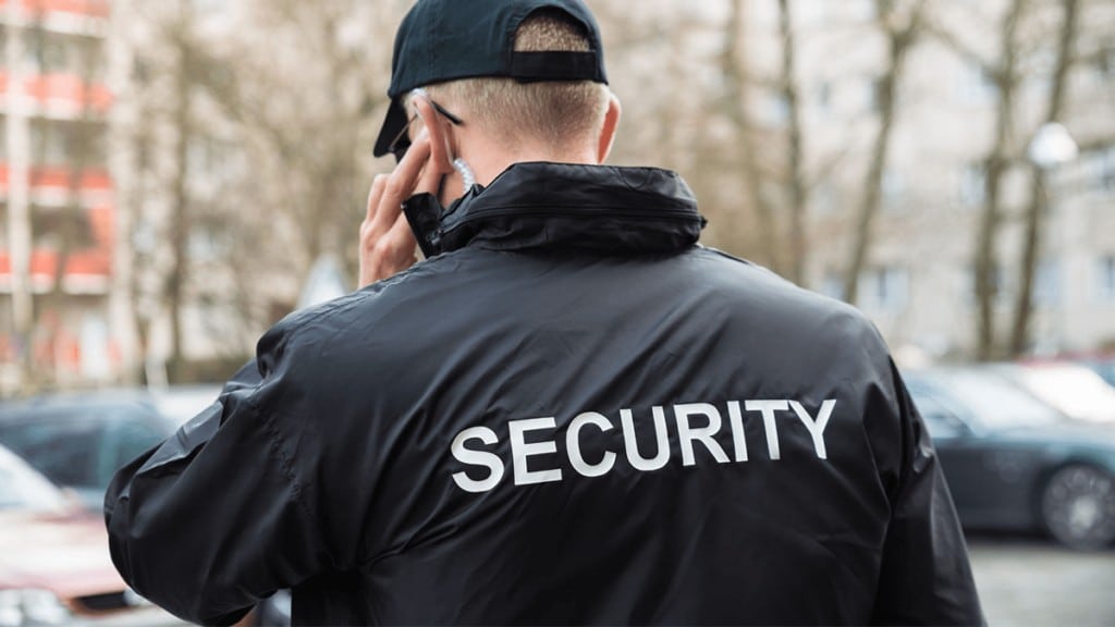 mw-bedrijfskleding-beveiligers-kleding-beveiliging-security