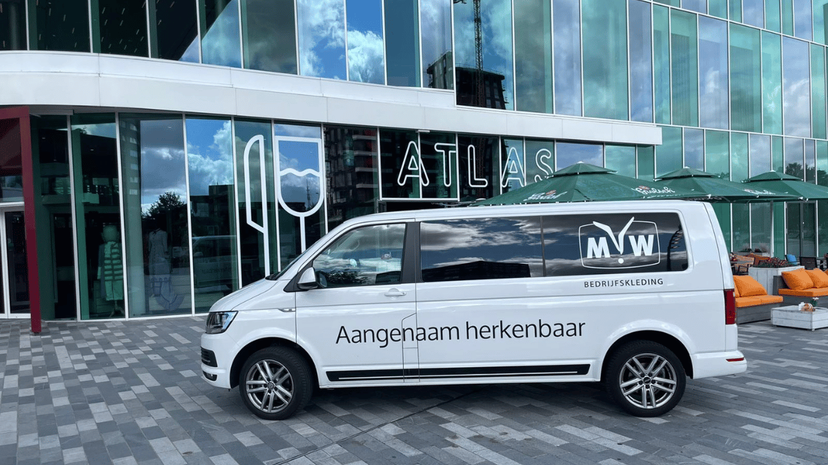 MW Bedrijfskleding passen op locatie